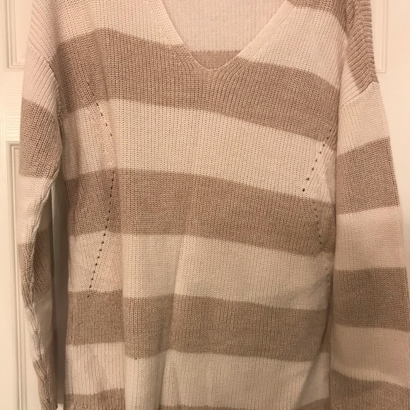 Sweater - Picture 1 of 3